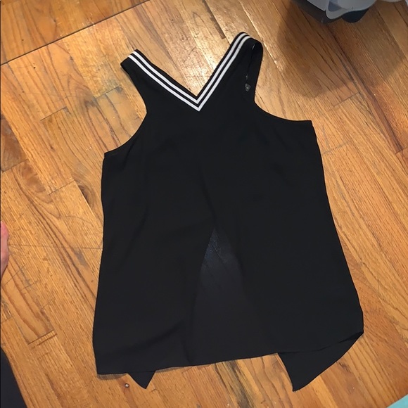 New express split back v neck top - Picture 2 of 4